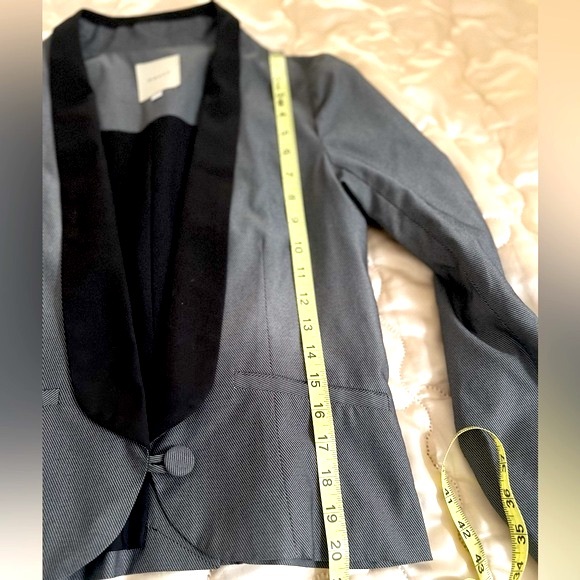 Tuxedo Cropped Jacket - Picture 6 of 14